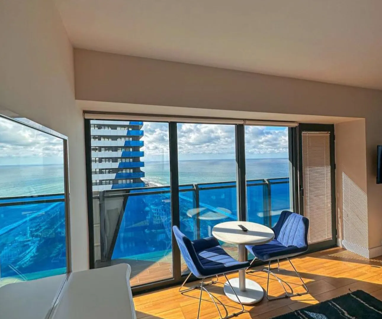 Modern Sea View Aparthotel In Orbi City Batumi Gruzie
